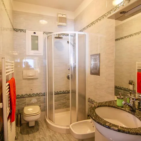 Casa Roccia Apartment Pino Lago Maggiore
