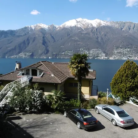 Apartamento Casa Roccia Pino Lago Maggiore